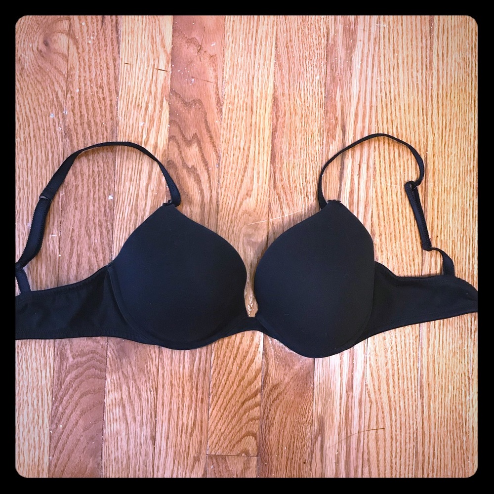 Victoria Secret 34D Black Push-Up Bra